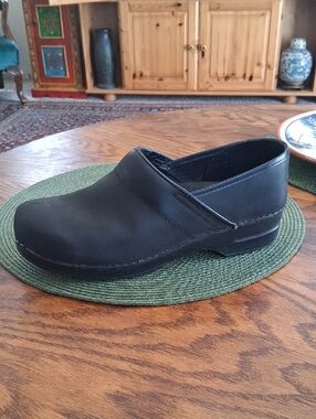 Sanita Black Leather Comfort Workwear Classic Clogs Unisex  Size 43